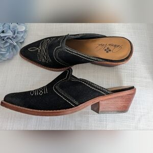 Patricia Nash Battista western-style slip-on mules in black suede  sz 6.5